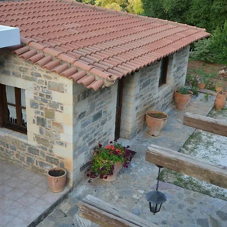 Ellinospito Apartment Axos
