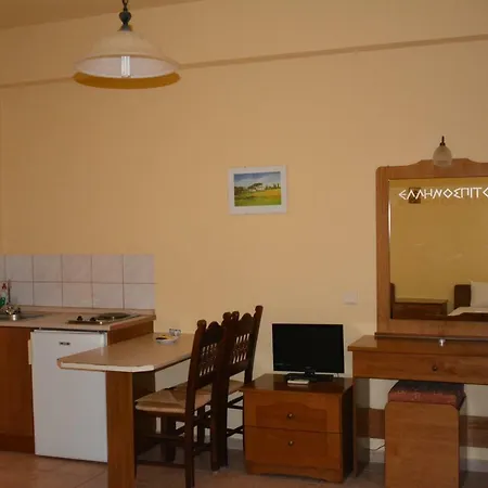 Ellinospito Apartment *